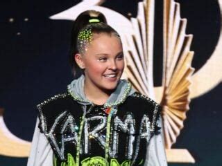 JoJo Siwa: Pregnant Or Trolling Fans